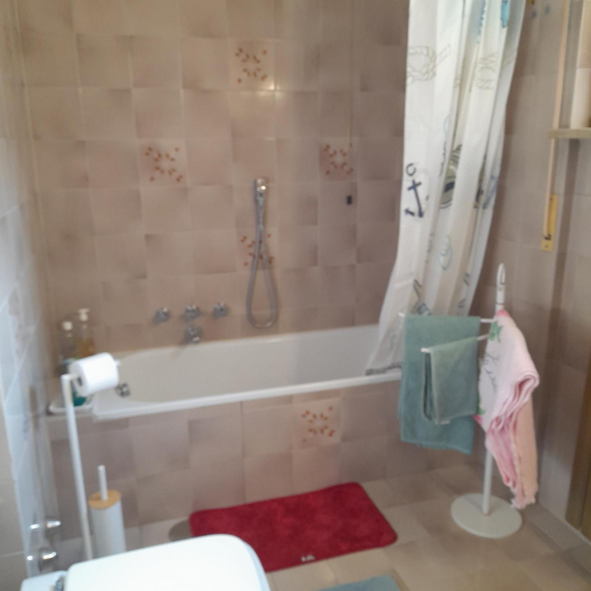 Host&Home Carnate Bagian luar foto